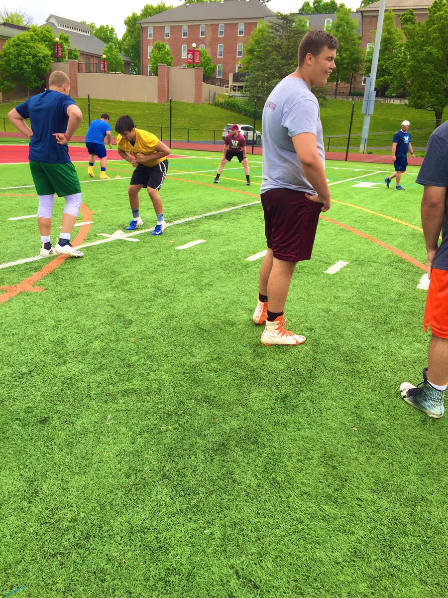 gpannoni's tweet photo. @SoCoFootball action from Massanutten Line Camp #Fatbacks #WarriorMentality https://t.co/J7AMFWOILT