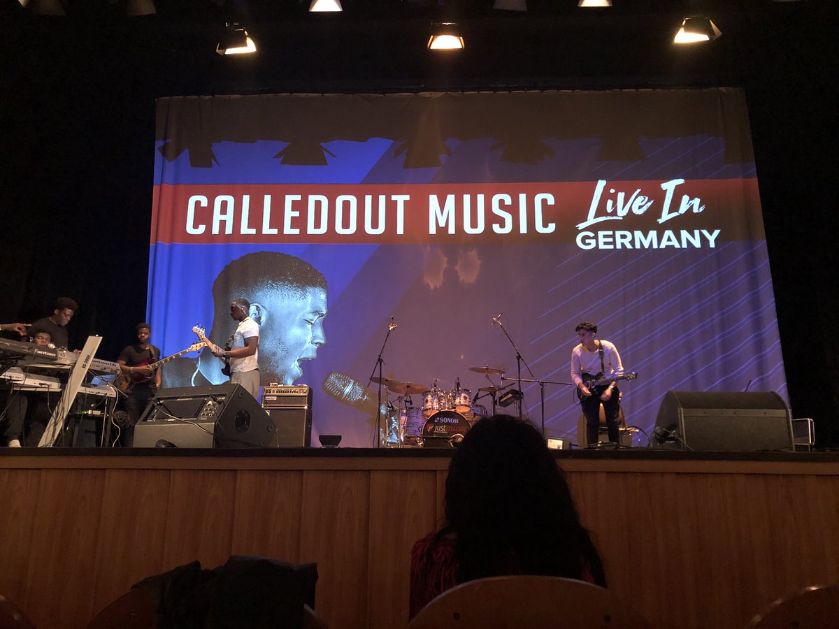 MercyIIdahosa's tweet photo. Ahhhhhhhh calledout in Hamburg was FIRE 🔥‼️ So grateful for this night 🙏🏾 Thank you @calledoutmusic for your ministry!!! I loved how you sung the good news but also spoke the good new to us all. Gospel = Good news💘❤️🙌🏾 Hope to see you with our bum bag soon 👀☺️🙏🏾#COLIG https://t.co/L6laOP4z0h