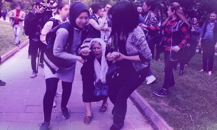 Yaşamı var eden savunan,  tüm faşist saldırıları aşan, çirkinlik duvarlarını aşarak yürüyen, evlatlarının taleplerini haykıran, tüm direnen annelerimizin anneler günü kutlu ve direnişi zafere taşımanın günü olsun! 
#annelerdirenişte
#AnnelerGunundeAnnelerGozaltinda