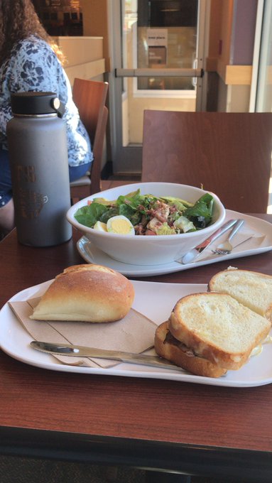 If I could meet someone who likes to eat moderately healthy, and enjoys Panera Bread to an unhealthy<a href="/tag/ps4share"class="tags"><span>#ps4share</span></a>