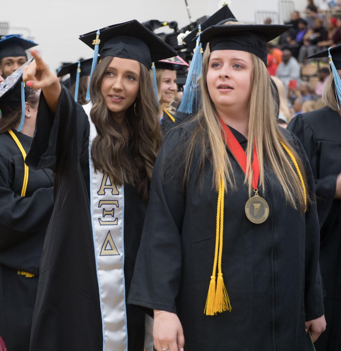 FerrisState's tweet photo. We have photo highlights from the second day (May 11) of commencement on the Big Rapids campus. #FERR1S #FerrisGrad2019 #DawgsOut19 #BulldogForLife
Click the link for more images: https://t.co/JHTLpkualC https://t.co/k18LKgsBhW