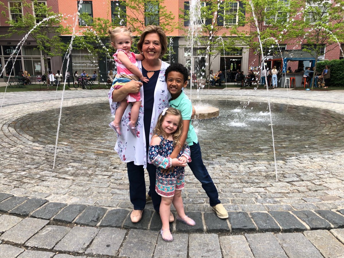 GGatKT's tweet photo. There is nothing better in life!!  How I love these three💙❤️❤️ https://t.co/XpjmdNYMoP