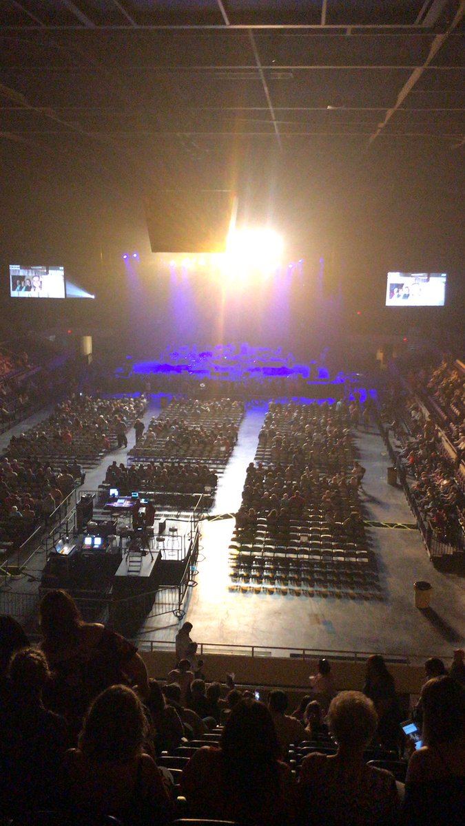 Bharman08's tweet photo. #AlanJackson.  Top Row https://t.co/BWSlW8GB9E