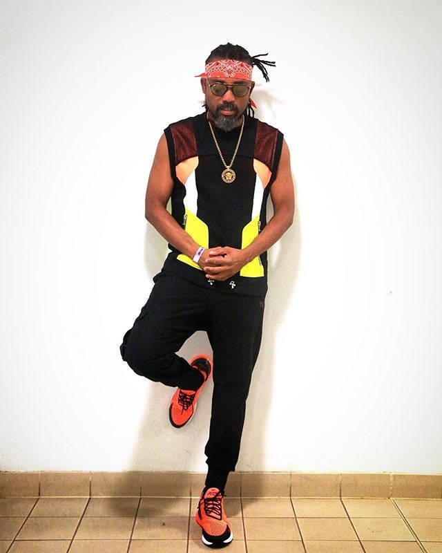 machelmontano's tweet photo. Not bad for 44 😊.... been going since 7💪 . Performed in Paris first in 1984 🙇‍♂️ #dothemath #established1982 #thenandnow #hereandnow . 📸 @chekothari https://t.co/7Gk07R0O0r https://t.co/lRLKKm5ucy