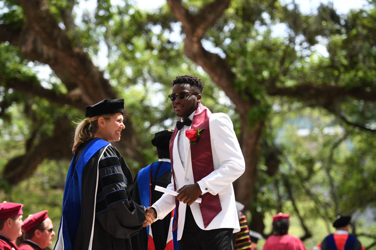 COFCSoccer's tweet photo. Here’s to our class of 2019, we’ll miss you fellas. #CofC19 🎓⚽️ https://t.co/oAlxlQgQKO
