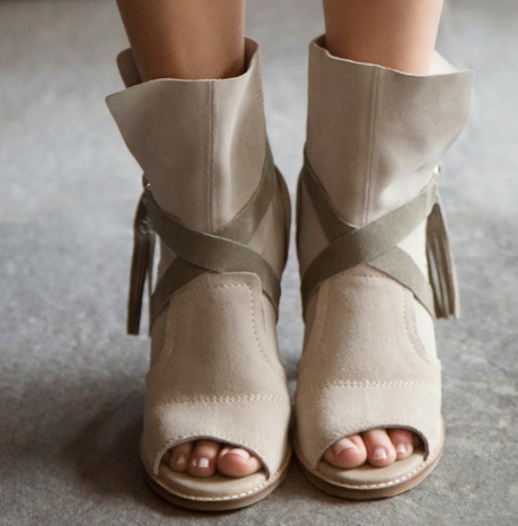 DibaTrue's tweet photo. Shopping for #mothersday https://t.co/Evl806e2v6 #newshoes #momapproved #style #cute #instyle #shopping #ADDTOCART #DIBATRUE #SAVINGS Enjoy $10 off with code SAVE10 at checkout. Valid on orders over $100.00. HAPPY MOTHER'S DAY https://t.co/sqcNqmUaJO