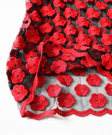 liroto191-SK01[RED/]
チュールにオリジナルの花柄刺繍が入っています。透ける素材なので色々な組み合わせを楽しんでいただけます。 

store.palm-jpn.com/fs/palm/liroto…

#liroto #リロト<a href="/liroto__/">liroto</a>