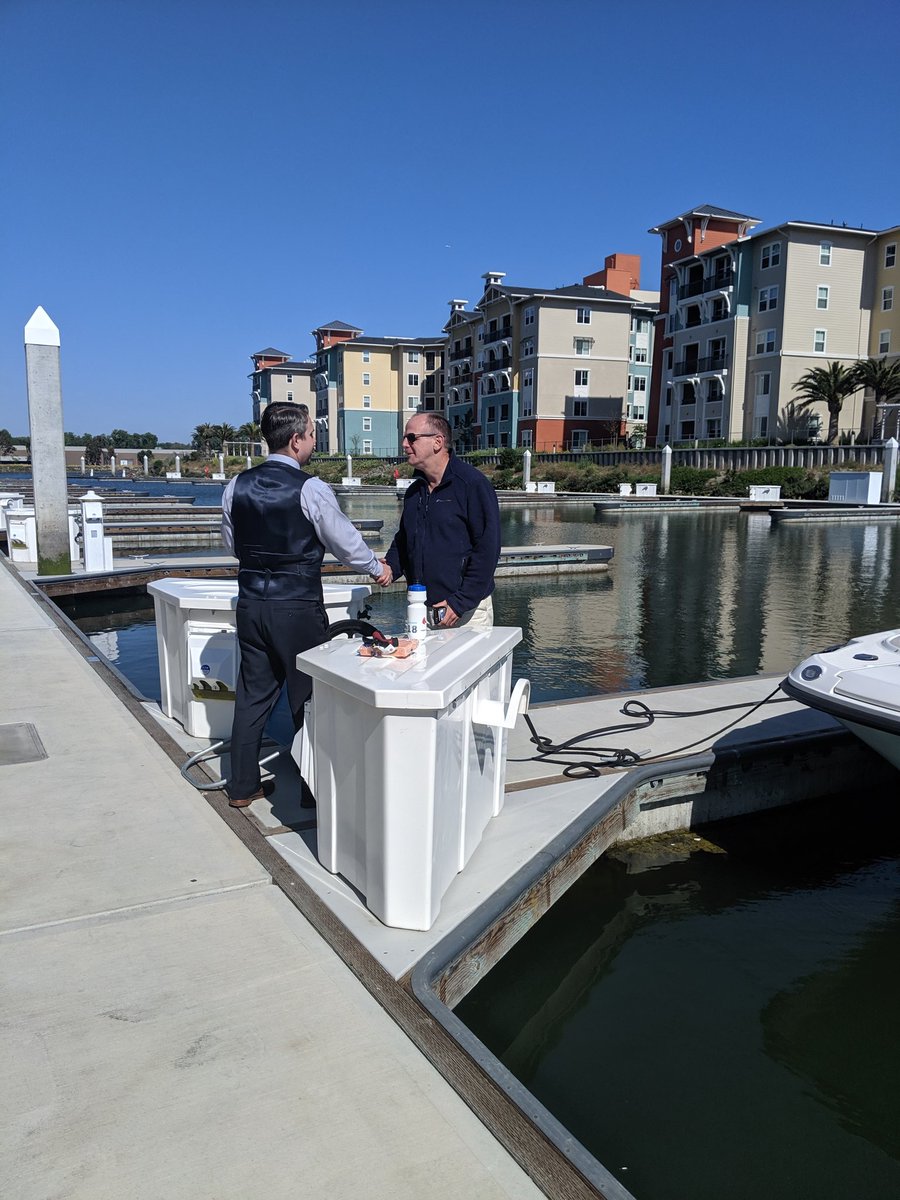 BluHarborMKT's tweet image. Blu Harbor Marina officially has it's first boat!!! #BluHarborMarina #BluHarborApartments #FirstBoat #BluHarborOasis #AwesomeDay ⛵ ☀️🛶🚤⚓ #KayaksandPaddleBoards #LoveWhereYouLive #LoveWhereYouDock