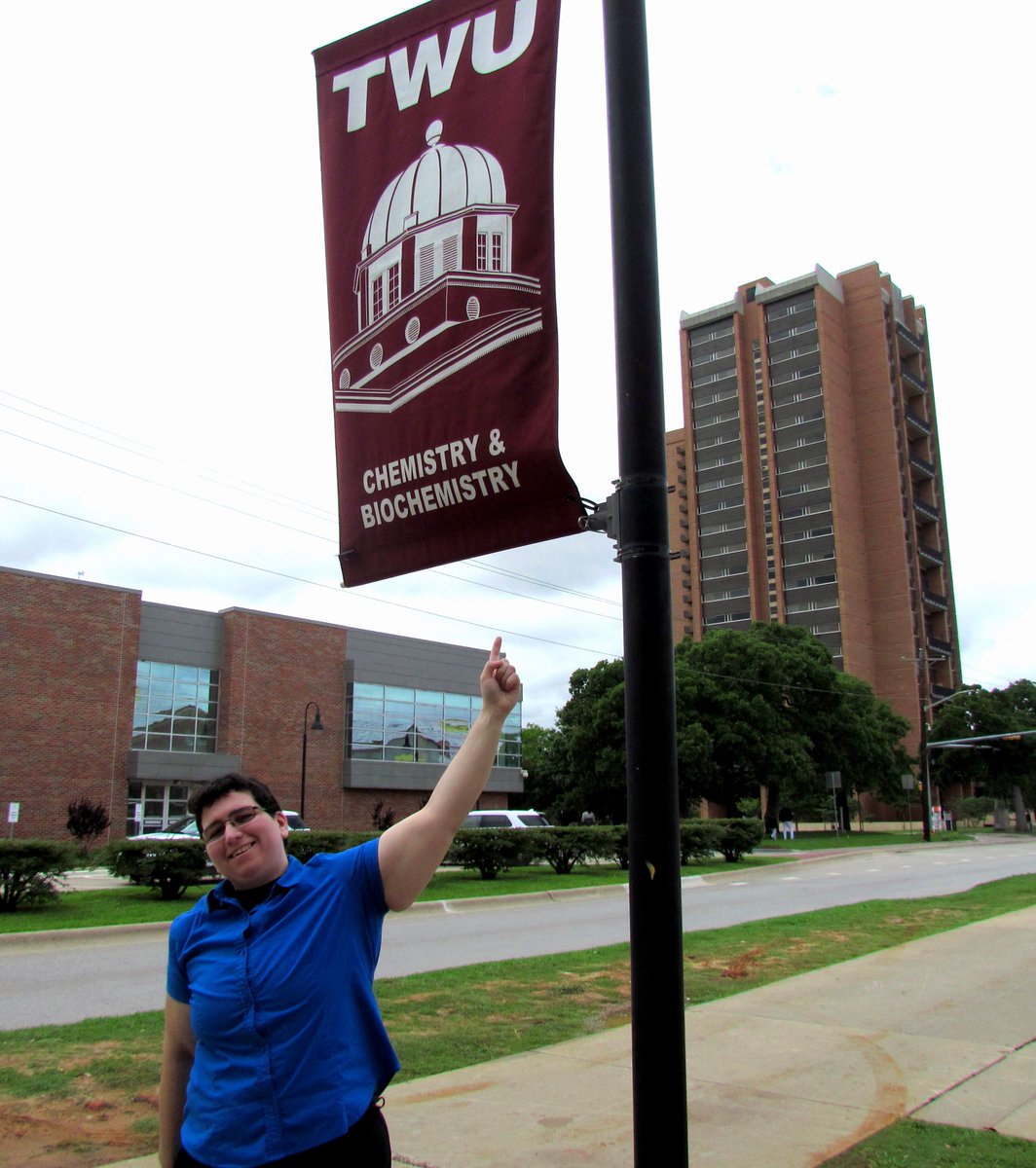Ceej64's tweet photo. I will never stop loving the place that made all things possible for me @txwomans #Chemistry #SuccessEveryDay #PioneerProud https://t.co/HQmf8NCpng