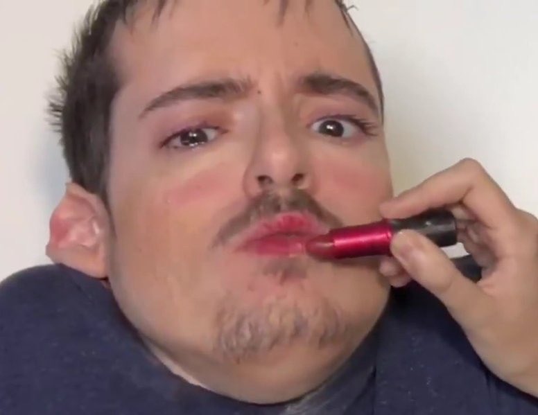 Ricky Berwick tweet media