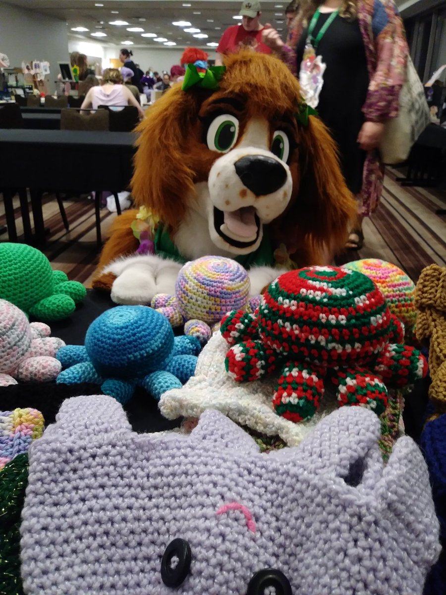 PunkinThePunkin's tweet photo. When @LeiliaSpaniel likes your work, you know you've made it! Thank you sweet Leilia!!! #AgentsOfMirth #furryweekendatlanta #cutefurry #leiliaspaniel #floridafurry #crochet #octopus @FurryWeekend https://t.co/9owq1xKKrE