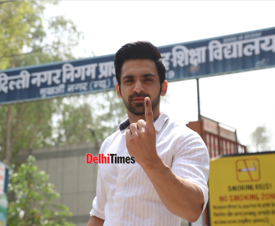 DelhiTimesTweet's tweet photo. TV actor @arjitaneja casts his vote in #Delhi 
 #LokSabhaElections2019 #Delhivotekar #DelhiVotes https://t.co/Ww8QB2lW3v