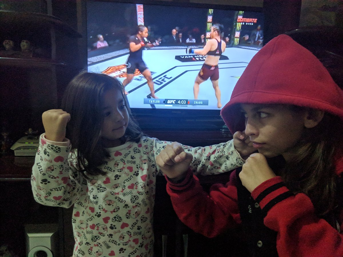 Daniel_Proenca's tweet image. #UFCRioNoCombate
Rafaela vs. Luana