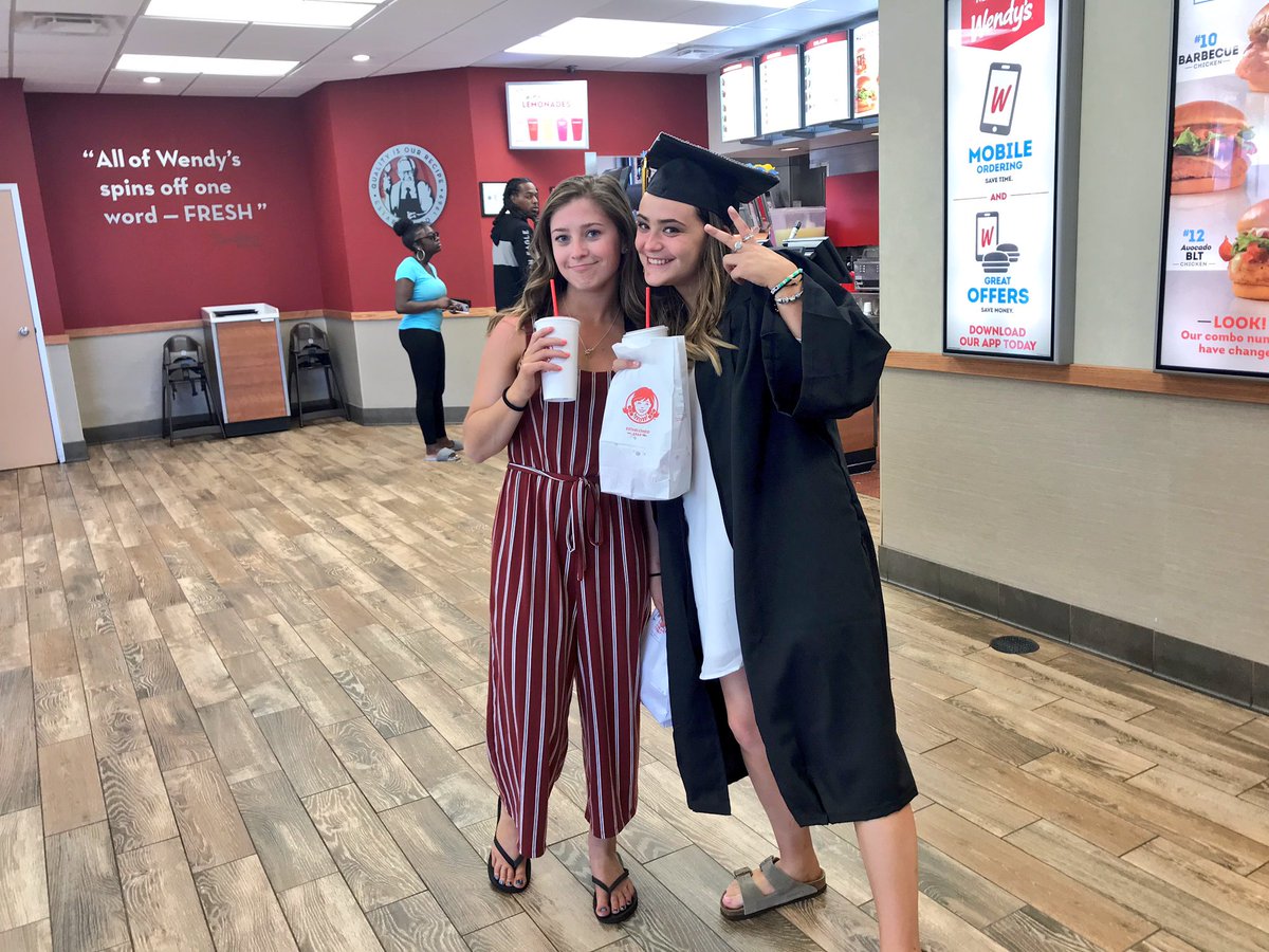 KierstenShannon's tweet photo. I’d like to thank @Wendys for getting me through 4 years of college. Wouldn’t have wanted to spend my graduation lunch anywhere else. #4for4forlife? (Pls) @CMalehorn https://t.co/ATqbYr05St