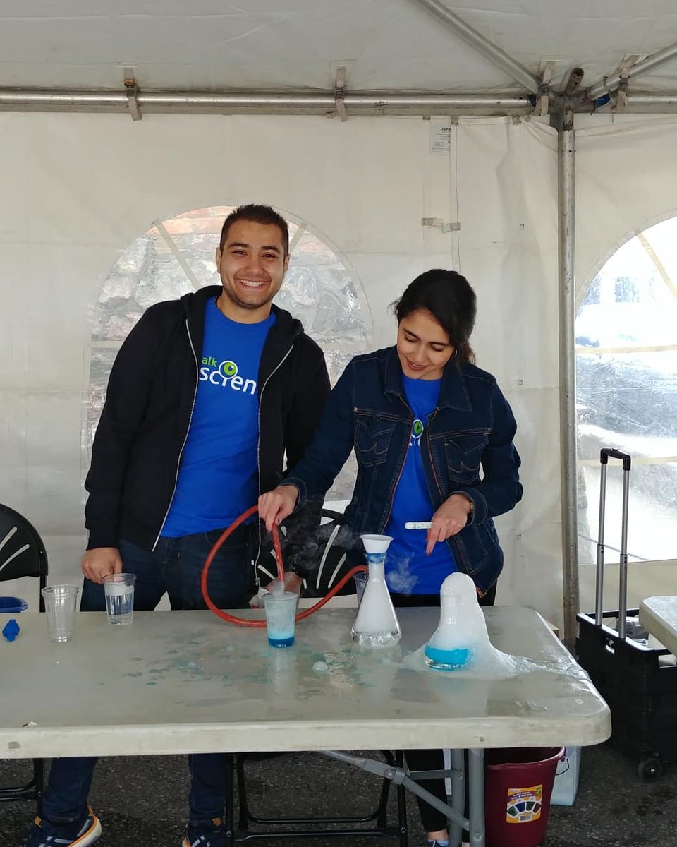 LTSyorku's tweet photo. Did you know dry ice is carbon dioxide in its solid form? When you add hot water it goes from a solid to a gas, skipping the liquid phase (also known as sublimation!) Now THAT'S MAGIC! 🎩 #SciRen #OdySci #Steambig #YorkUScience #STEMoutreach https://t.co/mjNpPH1ghk