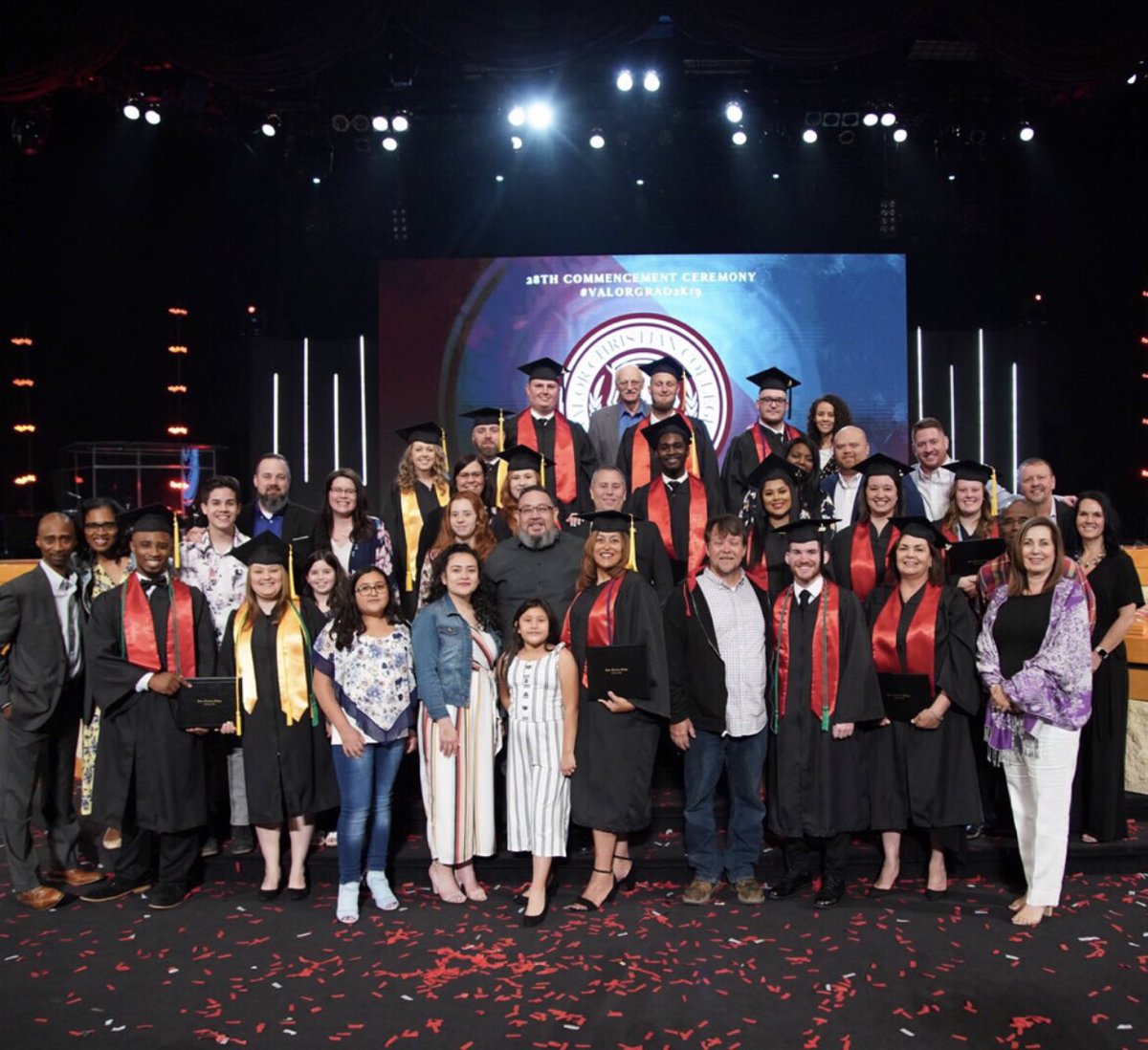 CityHarvestNet's tweet photo. Congratulations #ClassOf2019!! A special shoutout to all of our #CityHarvestNetwork @valorcollege students for all their continuous hard work during the school year!
—
#ValorGrad2k19 #WorldChangers #ValorCollege #Graduation #HereWeGrowAgain https://t.co/gsowIwctNz