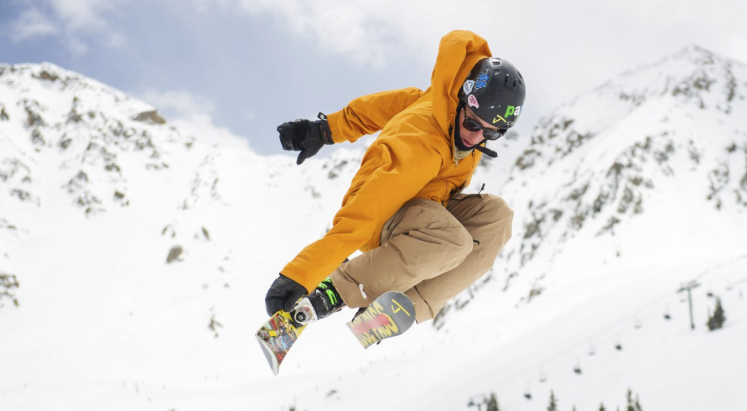 PHOTOS: 4th annual swimwear day and rail jam at Arapahoe Basin dpo.st/2VW9X6x