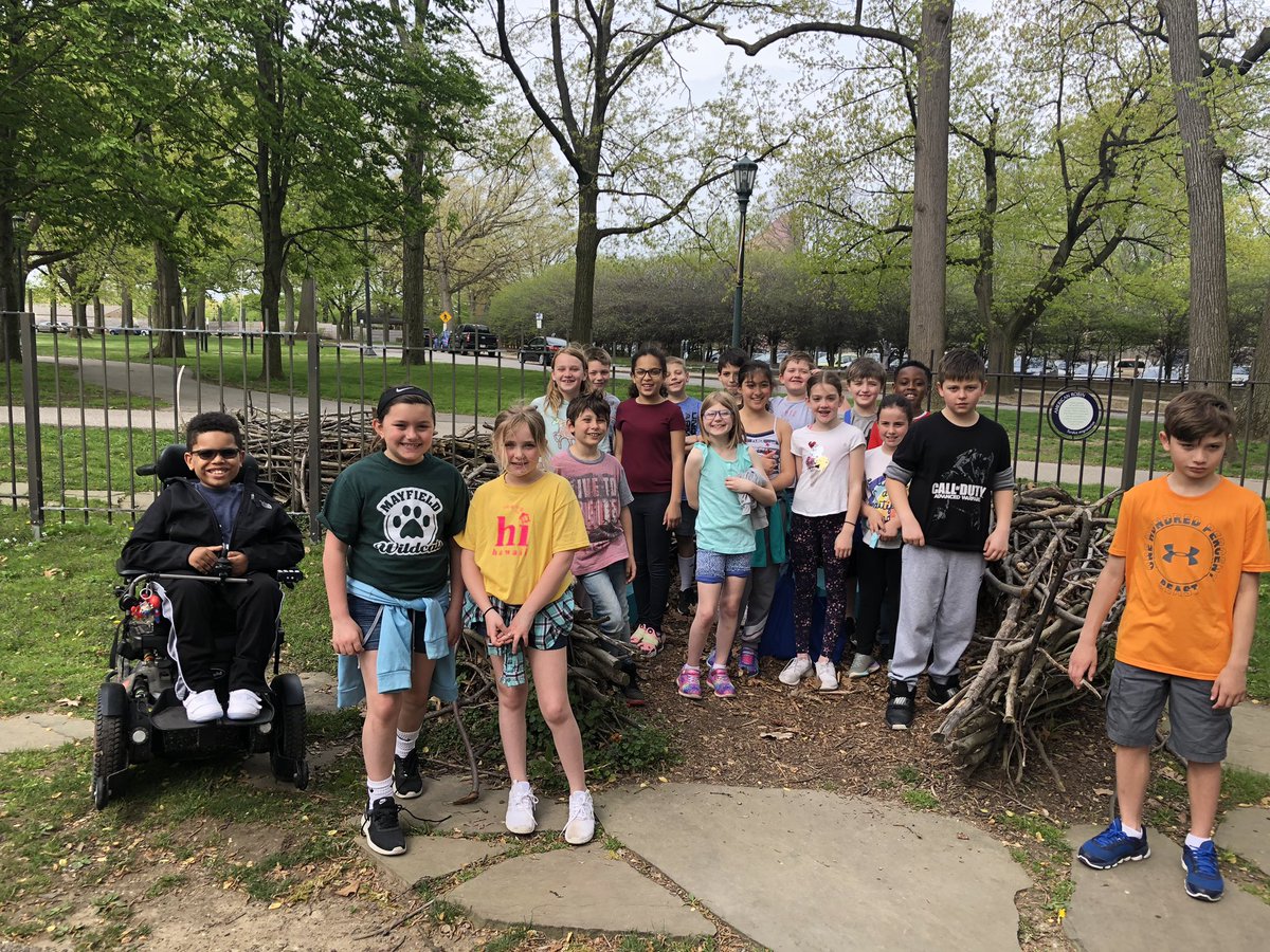 Kristinbarth5's tweet photo. Wrapped up the week with a field trip to the botanical garden #TeamMillridge https://t.co/2wSDm6qUu0