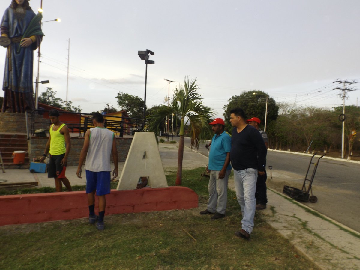 CDC_SanBenito's tweet photo. Por Amor a Santa Lucia.. https://t.co/cBHrp4uwrY