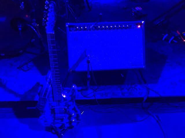 colemanrichard's tweet photo. Estoy Azulado. #soundcheck #mirandoalmañana2019 #transsiberianexpress #avellanedark #vintageamp #musicmansixtyfive #porncaster #hrgiger #barmutar #blue #jackwhiteiii #nofilter @thirdmanrecords https://t.co/7VMGo2HhkF