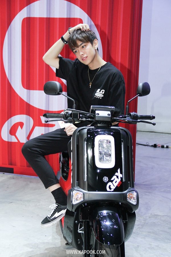 YOURTHIRD1998's tweet photo. Yamaha QBIX Exclusive Fan Meet

https://t.co/YUYPoYZdfE

#4NOLOGUEARTIST https://t.co/2SPZcaVUCA