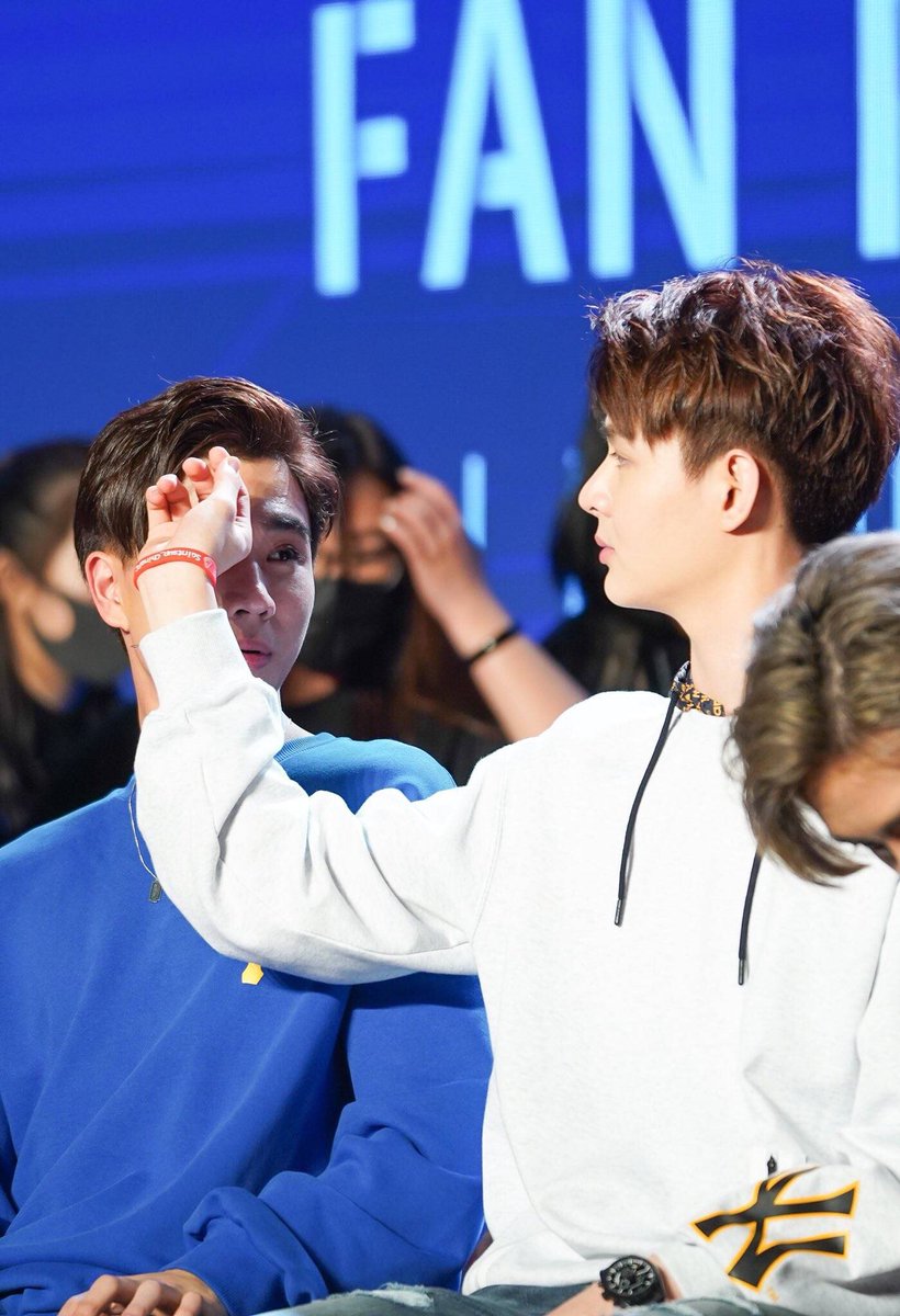 yuping46687016's tweet photo. 我能做的不多，但你需要的时候，我总是在的🖤♥️
#Pinkmarket 
#PerthSaintSation https://t.co/rjdVQdXkyU