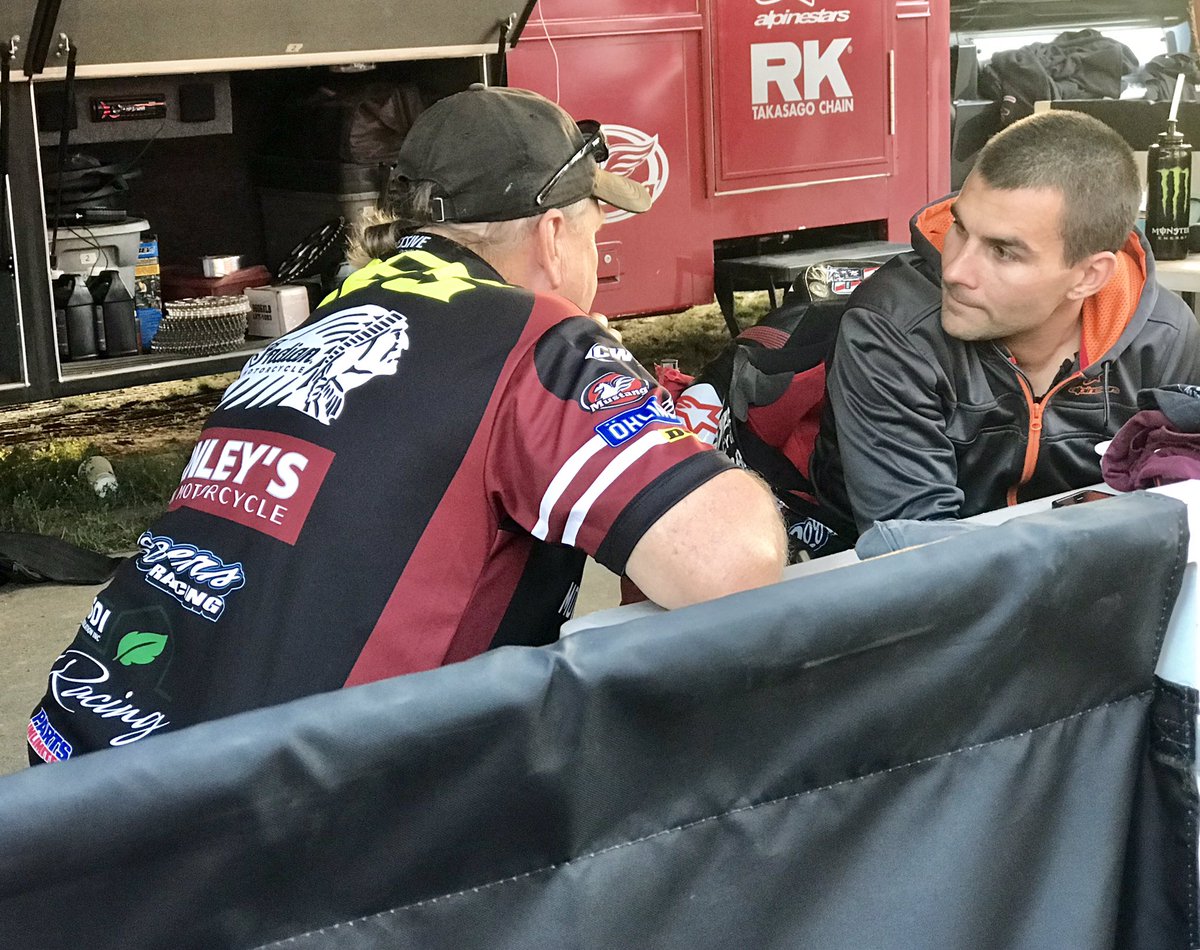 CW1Miles's tweet photo. More from @AmericanFlatTrk #SoCalHM... Watch tonight’s main events—Twins, Singles, Production Twins, and Super Hooligans—LIVE @FansChoiceTV. https://t.co/hfzt7nDouD