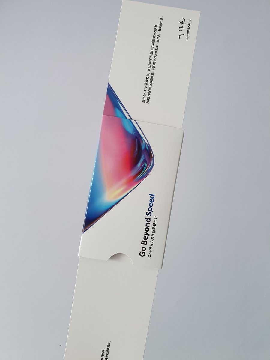 UniverseIce's tweet photo. Received an invitation for OnePlus 7 the card is designed to be simple and stretchable. https://t.co/Tzq84T4JOx