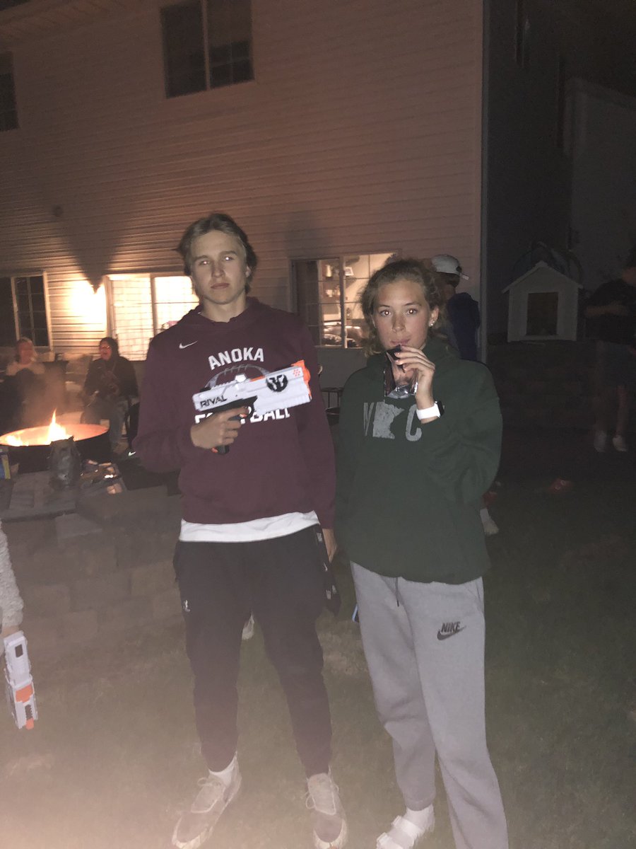 benroberts1027's tweet photo. Ben of dart daddies kills Sarah of gravy train @anokanerfwar https://t.co/ZsVqd9Gy7Z