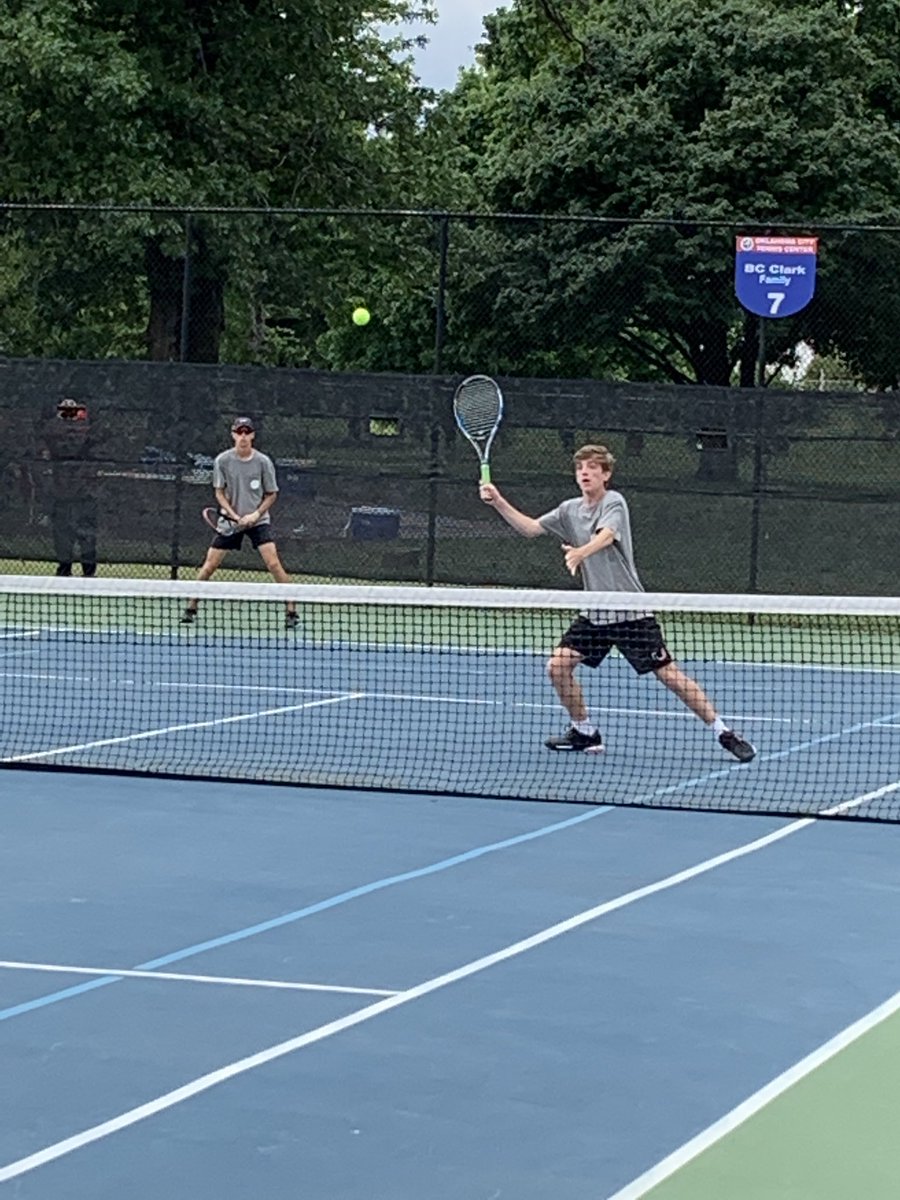 UnionTennisOK's tweet photo. So. Sloan French &amp; So. Bryce Mitsdarfer finish the season placing 8th at State in 2 Doubles! Great job guys! 🙌🏼🎾 https://t.co/H8gdN4MfHm