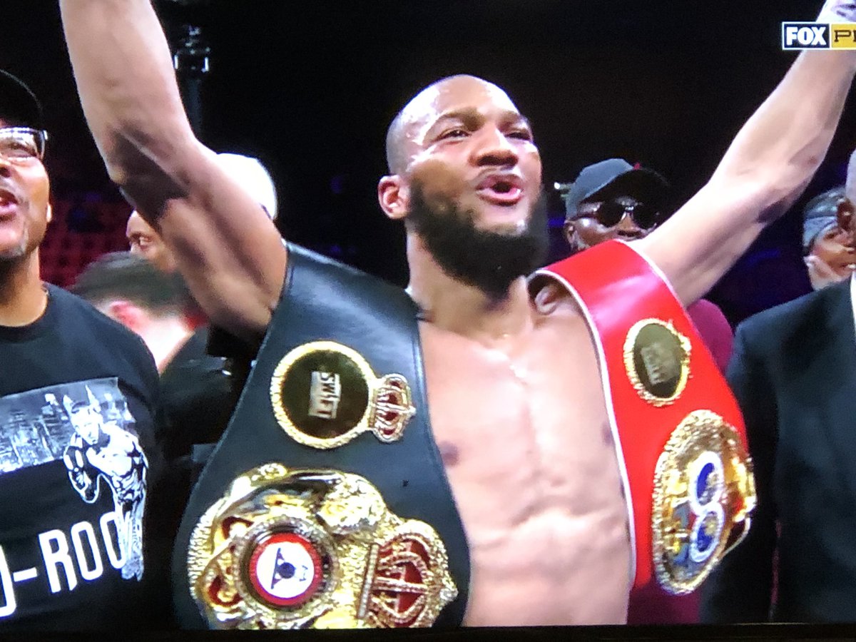 MonteroOnBoxing's tweet photo. Williams classy in victory &amp; Hurd classy in defeat, this is what it’s all about.  Definitely the FOTY so far, but not the upset of the year.  Those of us who’ve followed JRock’s career felt he had a great chance tonight. 
#HurdWilliams #PBConFox #JRock #boxing #MonteroOnBoxing https://t.co/hRPD8zYSnU