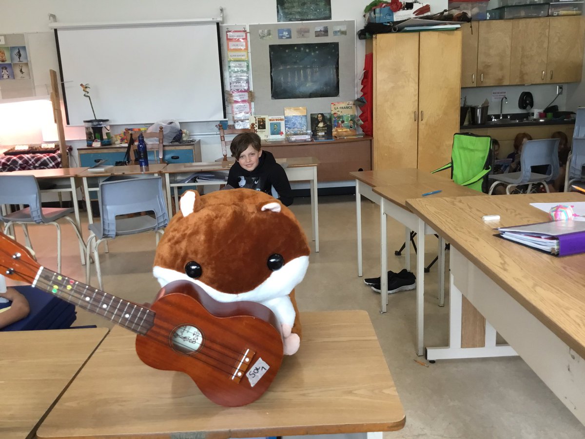 Mme_A_Reid's tweet photo. Giant Humphrey and Little Humphrey take time to enjoy life! @SD63DeepCove #DCHumphreyAdventures https://t.co/5rXPXMcotv