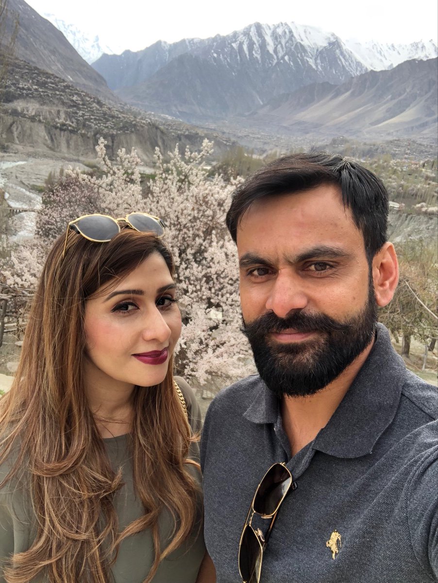 Happy wedding anniversary ⁦@naziahafeez8⁩ Loads of love \u0026 Respect, image size:902x1200