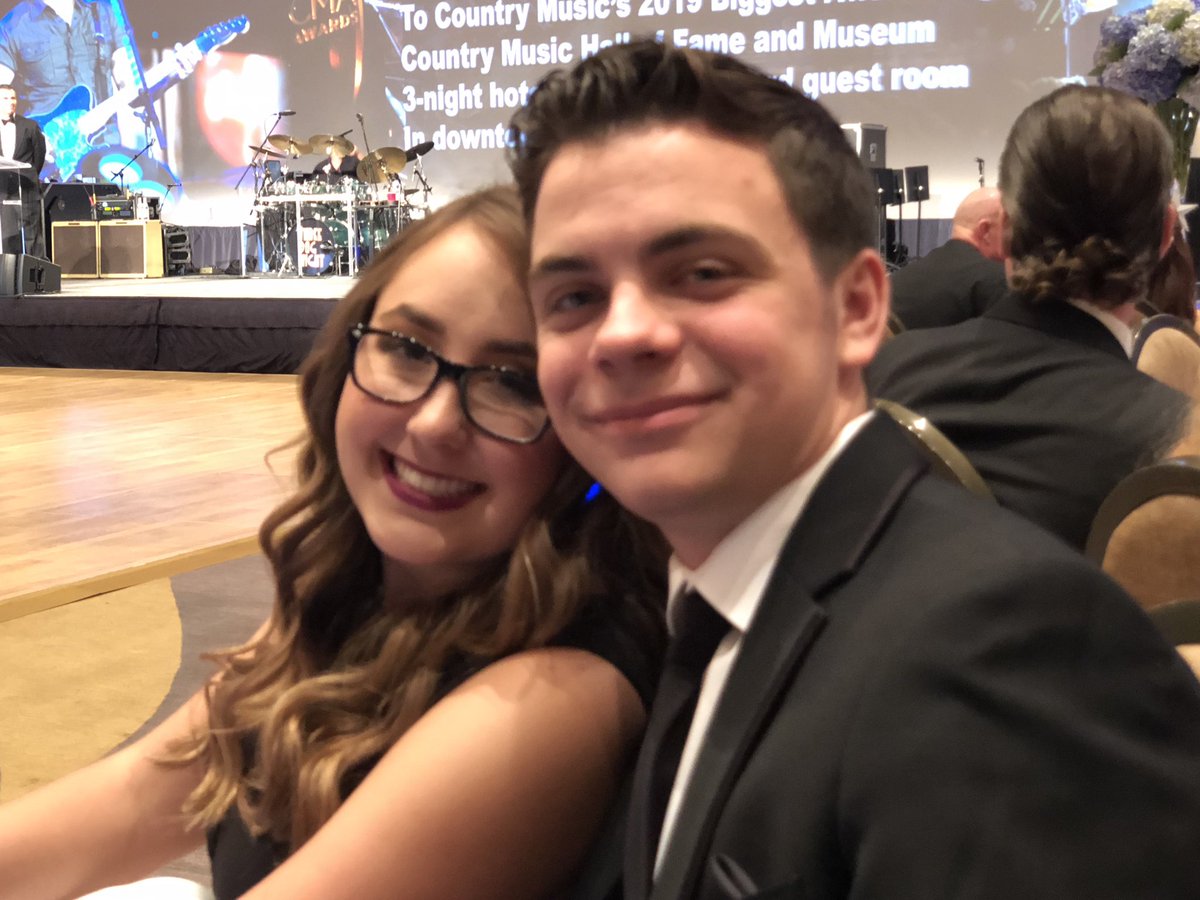 JuLewis828's tweet image. #jdrfdreamgala #typeonetypenone 💙💙💙💙💙💙💙💙💙💙💙💙