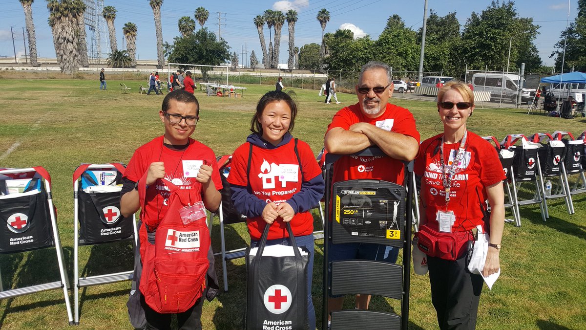 jane3000b's tweet photo. Sound The Alarm Event in Long Beach today.  Helping to save lives installing smoke alarms and educating families on fire safely and earthquake preparedness.  #redcrossLA https://t.co/aO3Z5kdfzB