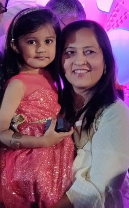 ManaliTopiwala's tweet photo. In the World Mother role is a lifetime role. U can't skip this job.
#HappyMother
#HappyMotherDay
#MothersDay 
#SundayMotivation https://t.co/u7KQf54tXH