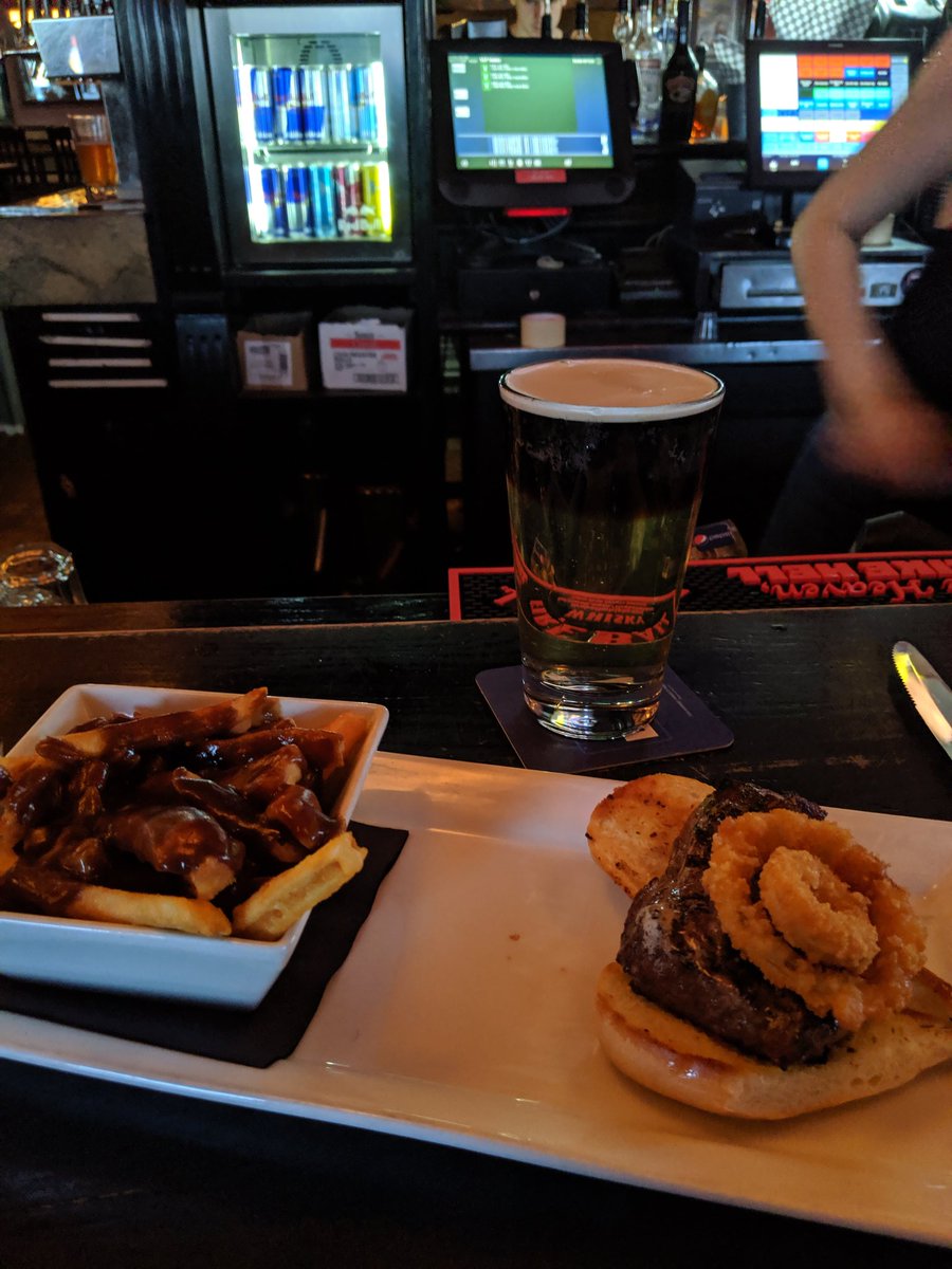 ShadowWelch's tweet photo. Round 2.
Whenever I eat a steak sandwich. I think of my fellow meat eater @MacMallyMMA. #FoodPorn @YEGFoodie #SteakSandwich #CrownFloat #UFC237 https://t.co/qN5WErKxJq