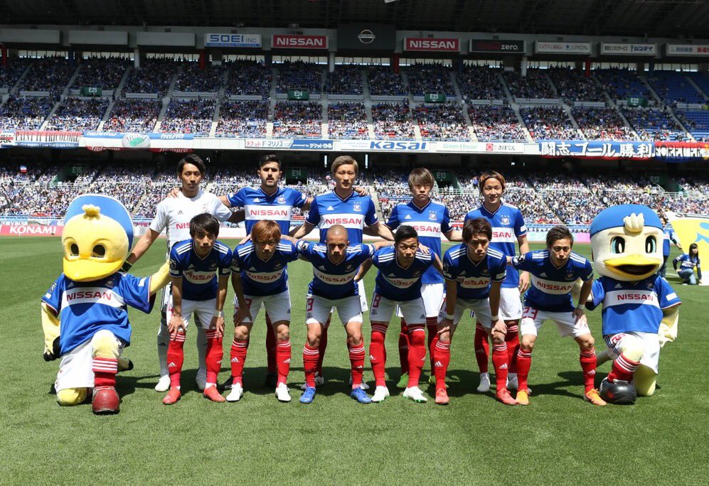 今年のマリノスは強い⚽️🏆
勝利を分かち合いたいのでもっとマリサポさんと繋がりたい❗️
共に横浜Fマリノスを応援📣して行きましょう🇫🇷
てっぺん目指して❗️❗️
良かったらフォローしてください✨

＃fmarinos
#マリサポさんと繋がりたい
#トリコロールが好き