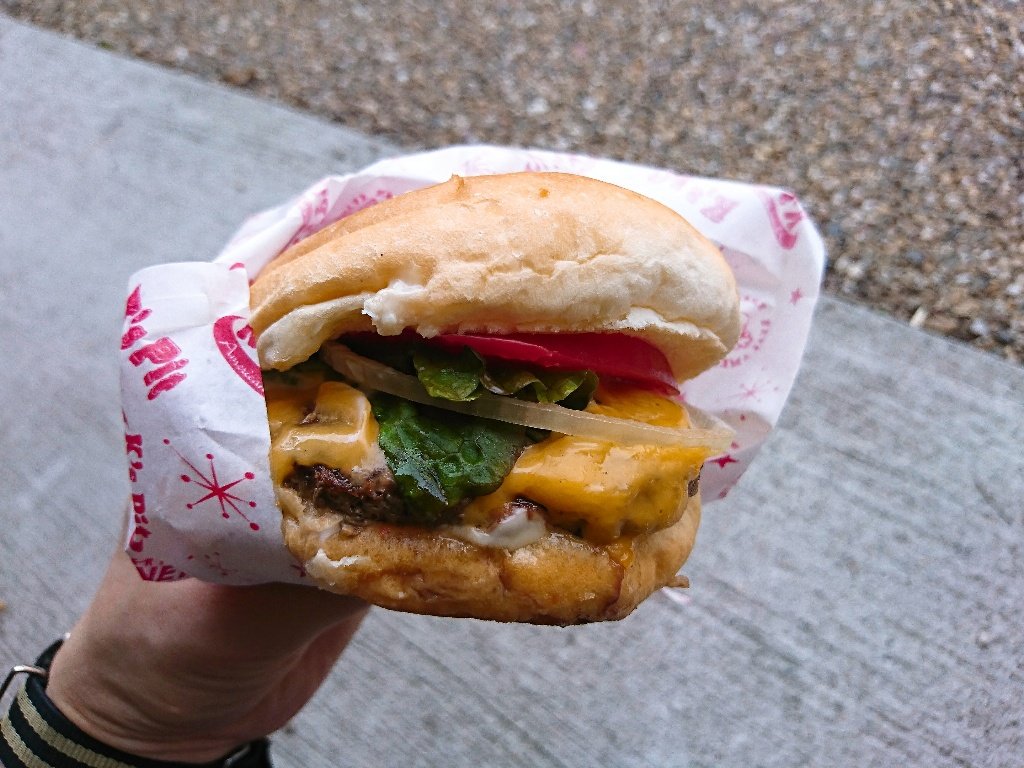 知多牛バーガー