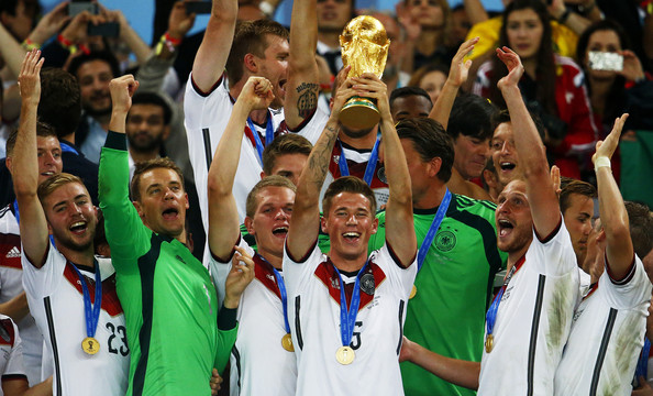 Happy birthday, Erik Durm!   
