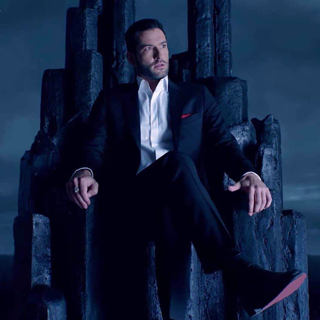 Verginiamusic93's tweet photo. #LuciferSeason5 #Lucifer @LuciferNetflix @tomellis17 ❤ https://t.co/XGUVcxLn5L