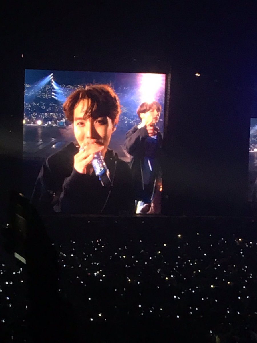 fendijk's tweet photo. thank you for tonight. i am forever changed. i love you so dearly. all 7 of you🖤 #BTSxChicago https://t.co/mgf0EeyLsh