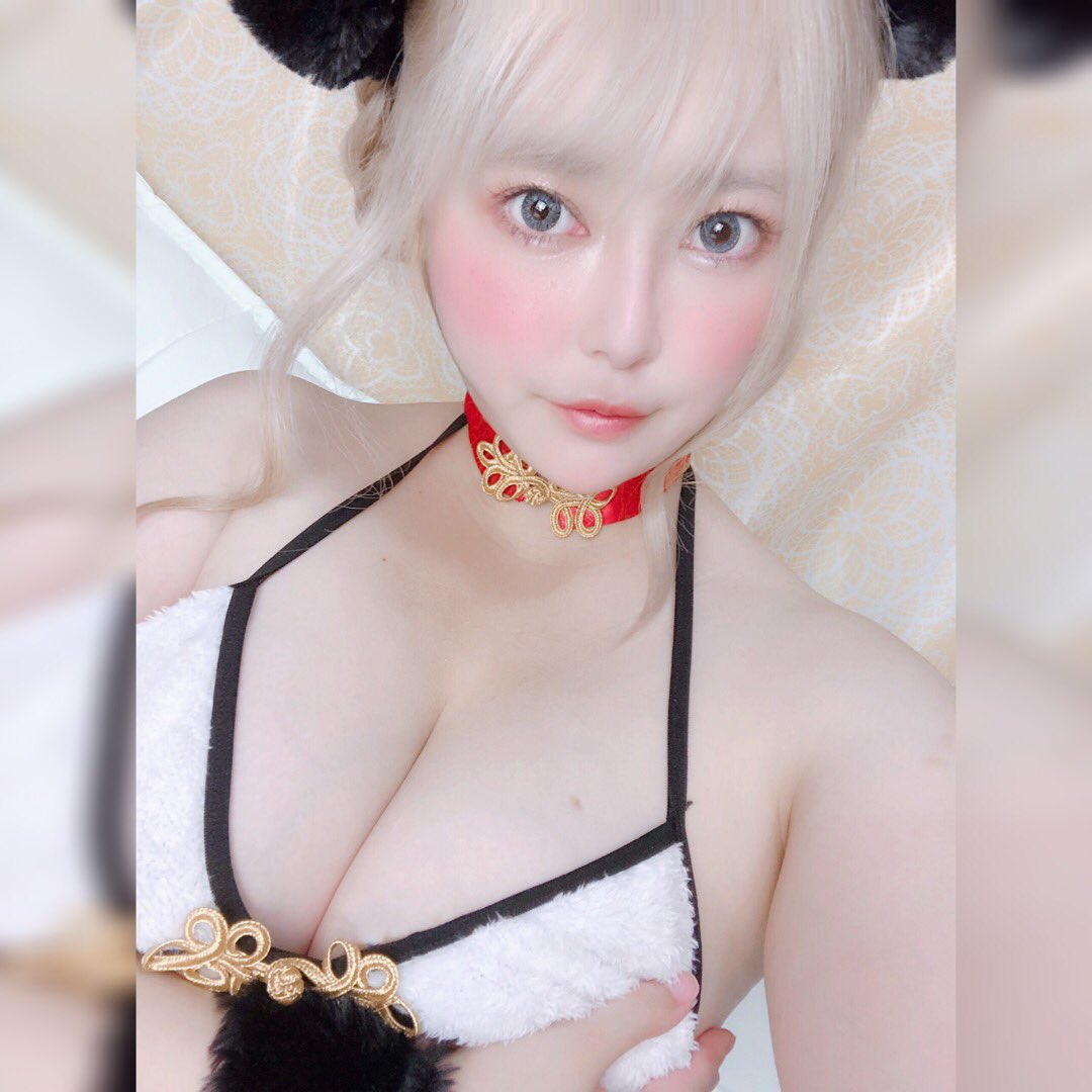 lilt_dveil's tweet photo. 誕生日まで１ヶ月切ったから誕生日プレゼント待ってます(੭) ›ω‹ )੭)))笑
 https://t.co/ZUvEpplkfe https://t.co/96DWKXOBgW