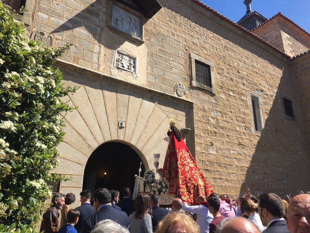La Virgen de las Vacas entra en la Encarnación para descansar en esta jornada matinal <a href="/VirgenVacas/">Virgen de las Vacas</a>