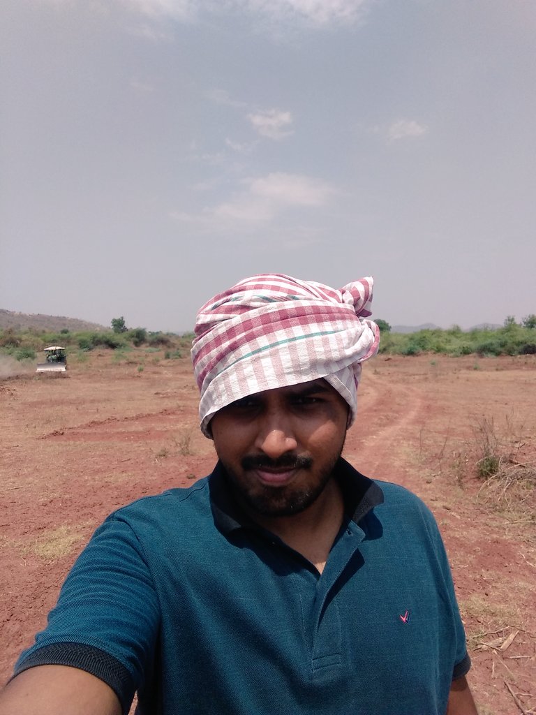 I rarely goes to my farmland but ur movie made me to think and participate with agriculture. now I'm in uncultivated land making arrangement for the next crop season with my father #WeekendAgriculture <a href="/urstrulyMahesh/">Mahesh Babu</a> <a href="/directorvamshi/">Vamshi Paidipally</a>