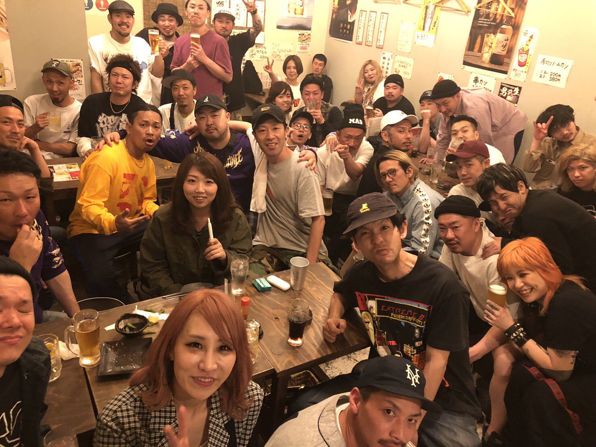 UTCHY_SNOT_MAG's tweet photo. いや〜昨日は楽しかったな〜😆😆😆
企画のフジモト君お疲れ様&ありがとうございました‼️
そしていつも遊んでくれる大阪の皆様もあざました🙏🏼😄
#SoFuckingWhat2019
#刺激を受けた最高に良い企画でした
#HARDCORE
#LIVE
#OSAKA https://t.co/OUd6W46w3f