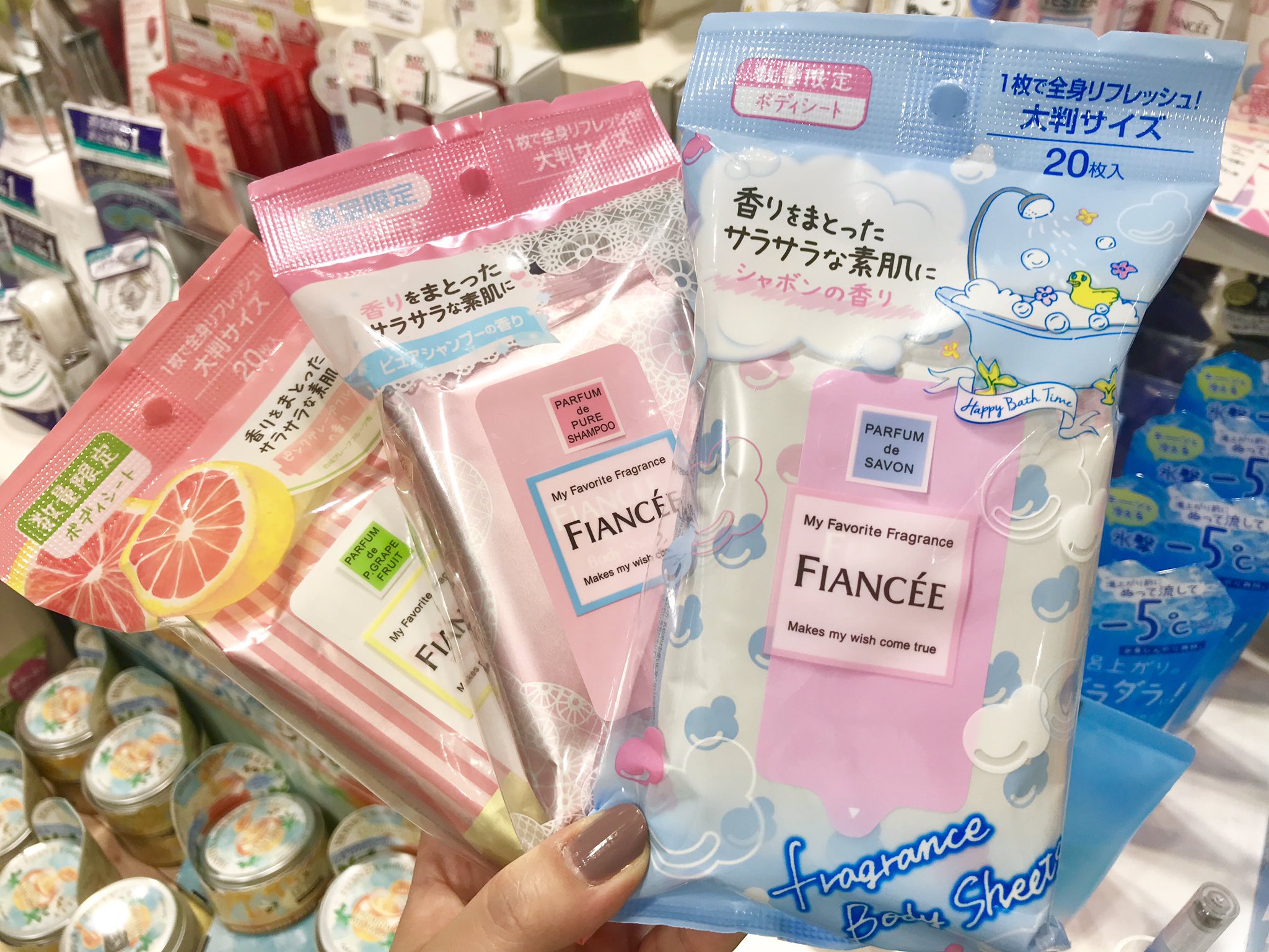 東急ハンズ梅田店 外出先や着替え時にあると便利な汗拭きシート フレグランスで人気のフィアンセから3種類発売中です 女子はやっぱり石けんの香りがテッパンですよね 12f T Co 0fvwqyr3v8 Twitter