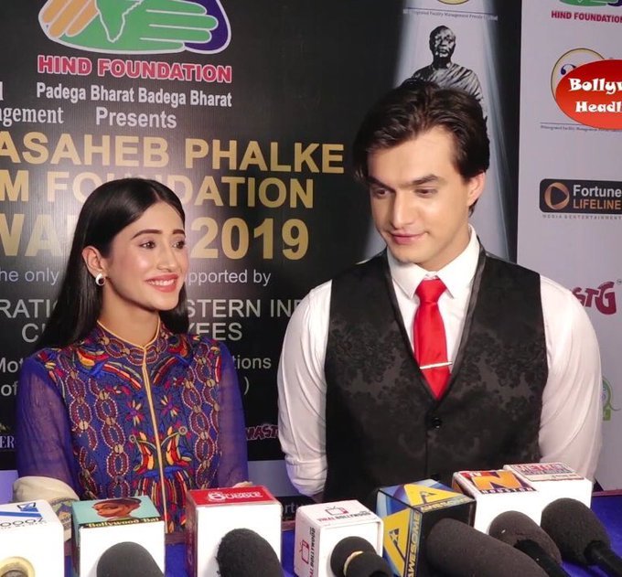 Their attire -She looking gorgeously stunning in his favorite blue, he looking hot and dapper in her favorite black. Yes, I'm taking feels from their color choices, you should too  #yrkkh  #kaira  #shivin  #shivinfeels