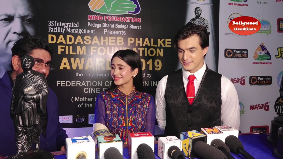 Humility-Rajan sir credited them for the show's success over the past 3 years, and all they could do was glow in the praise showered by their mentor.They never take the credit themselves so such moments are truly precious.  #yrkkh  #kaira  #shivin