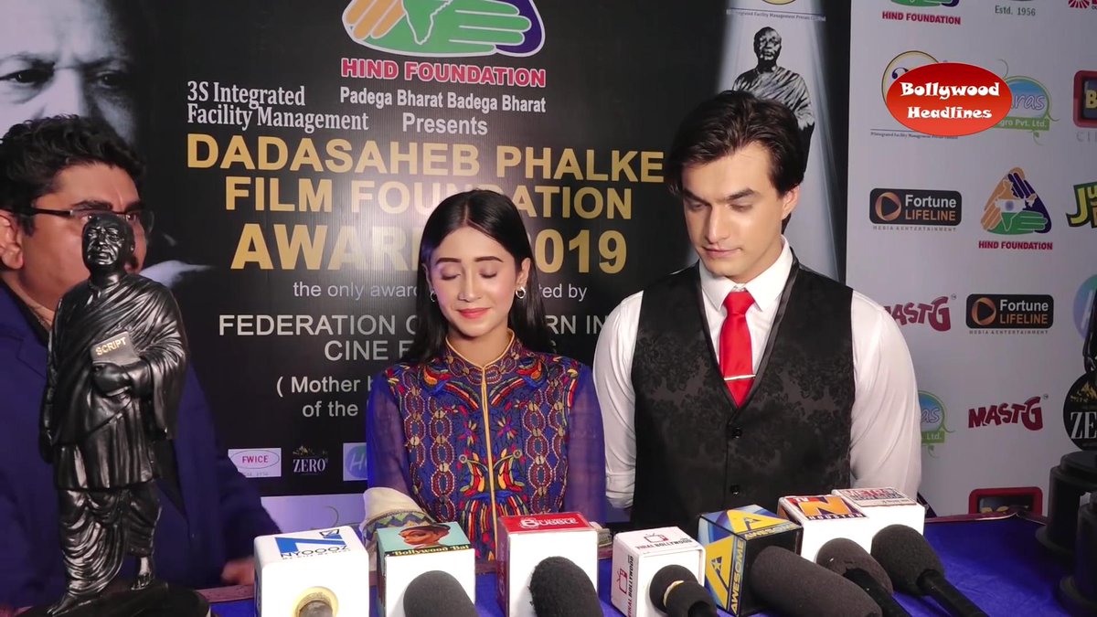 Humility-Rajan sir credited them for the show's success over the past 3 years, and all they could do was glow in the praise showered by their mentor.They never take the credit themselves so such moments are truly precious.  #yrkkh  #kaira  #shivin